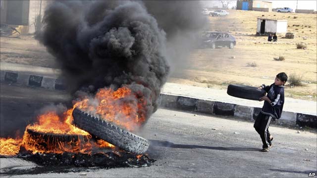 Young protestor in Sinai